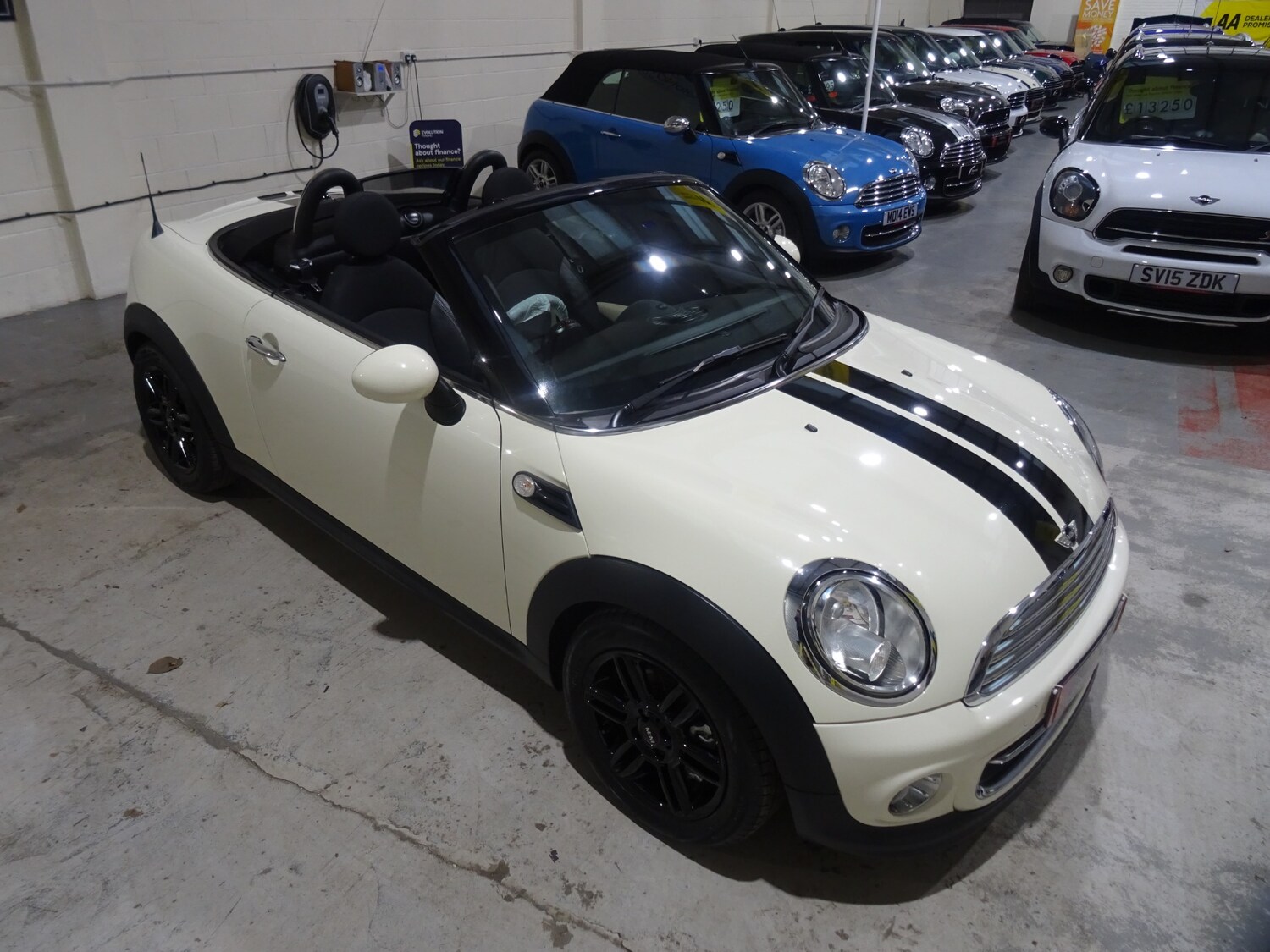 Used MINI Roadster 2013 for sale - 76565269: Photo 24