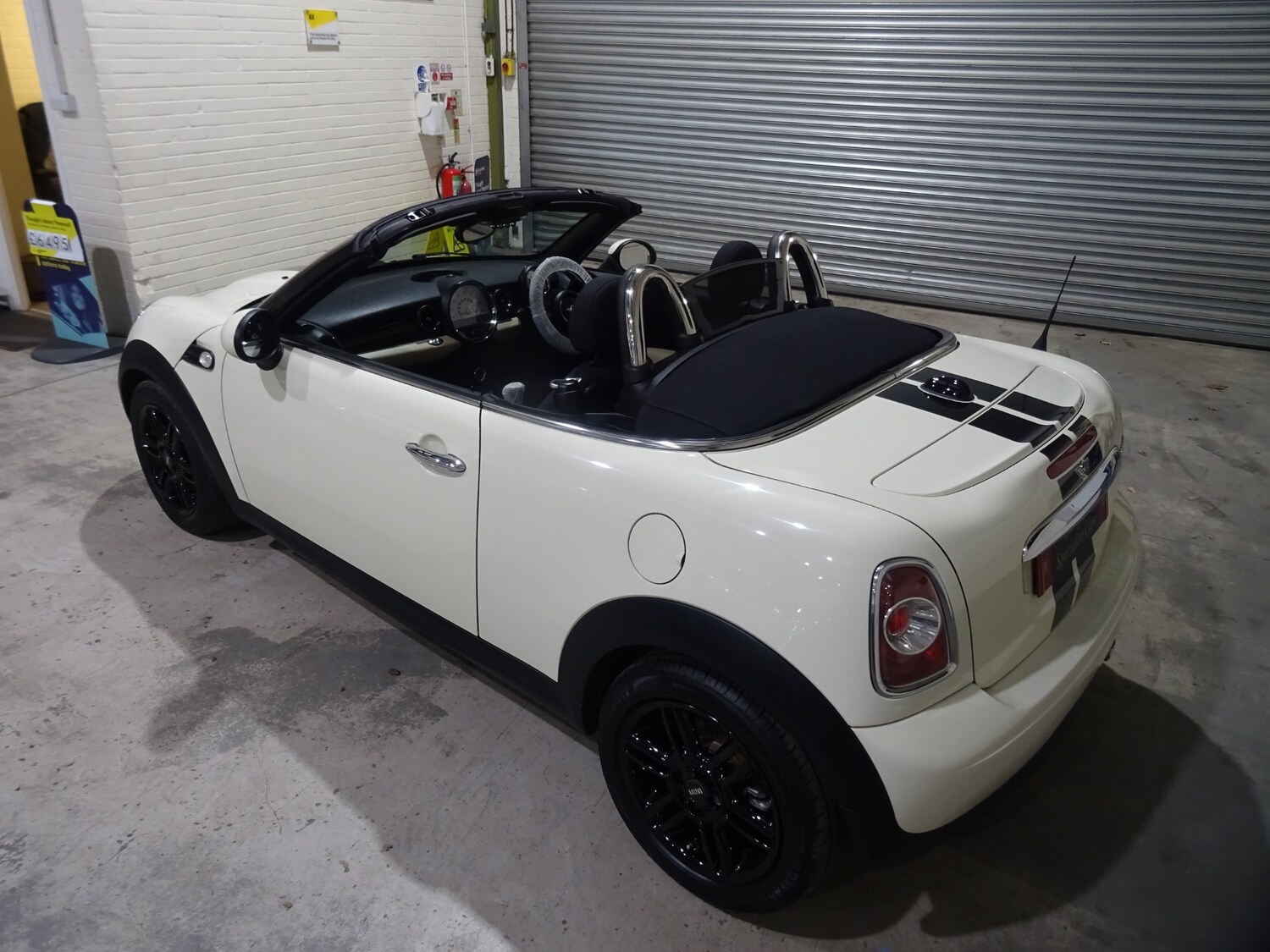 Used MINI Roadster 2013 for sale - 76565269: Photo 30