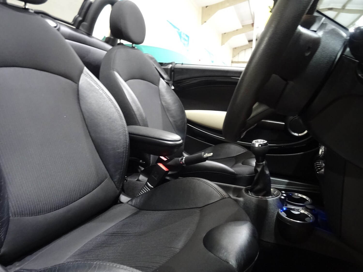 Used MINI Roadster 2013 for sale - 76565269: Photo 5