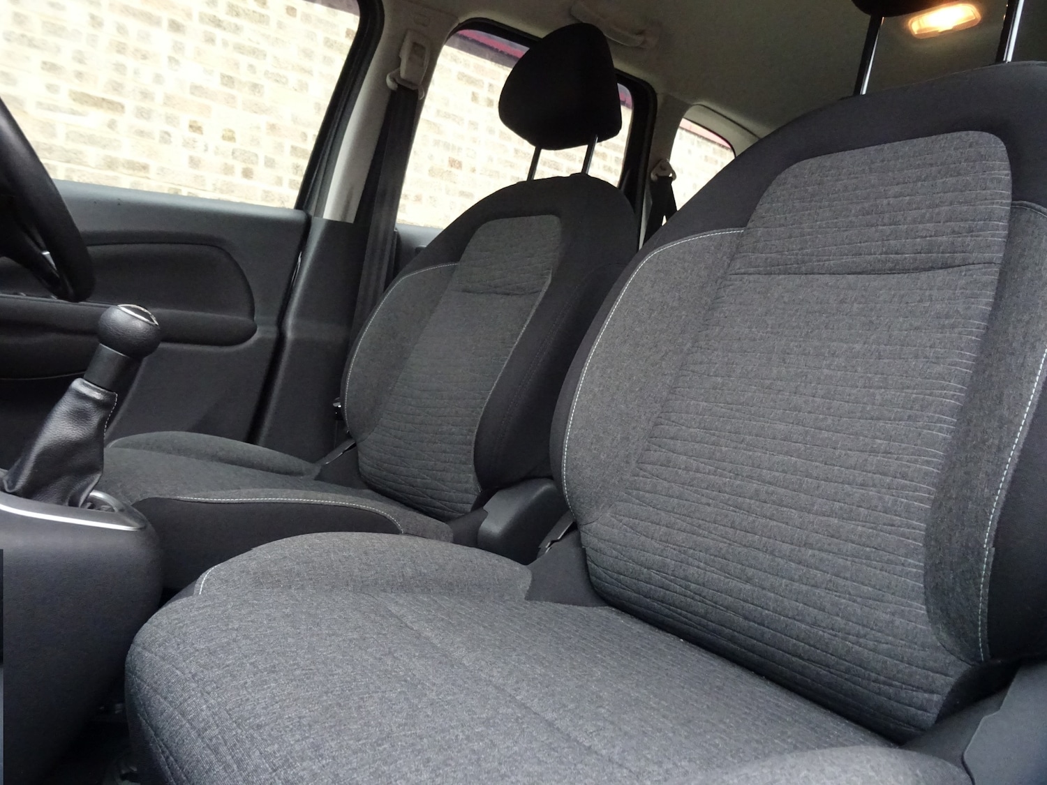 Used Citroen C3 Picasso 2016 for sale - 77903623: Photo 3