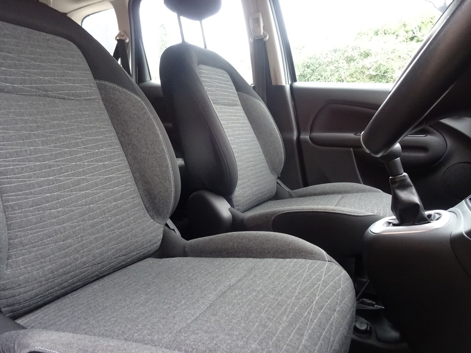 Used Citroen C3 Picasso 2016 for sale - 77903623: Photo 6