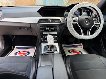 Used Mercedes-Benz C Class 2015 for sale - 78963456: Photo
