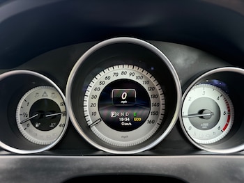 Used Mercedes-Benz C Class 2015 for sale - 78963456: Photo