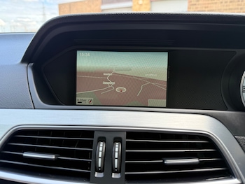 Used Mercedes-Benz C Class 2015 for sale - 78963456: Photo