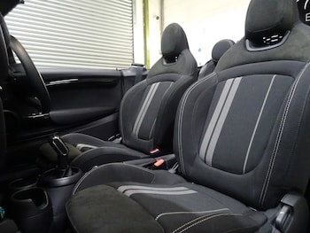Used MINI Convertible 2018 for sale - 77323726: Photo