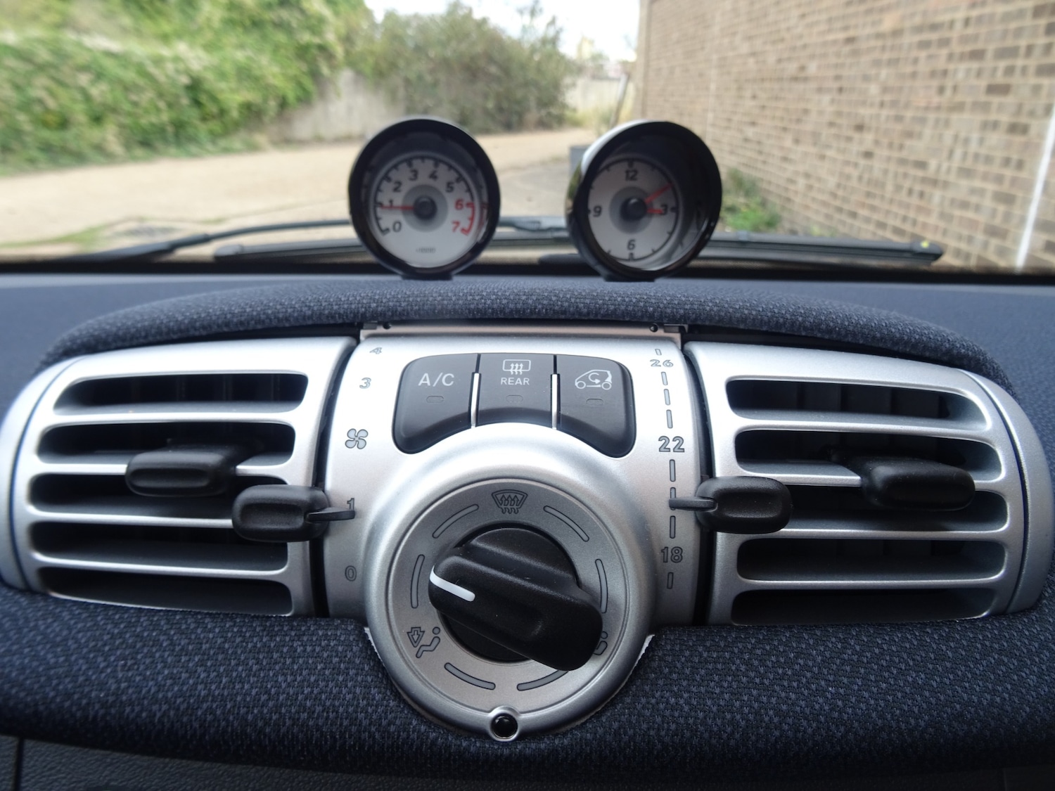 Used smart fortwo 2014 for sale - 76090718: Photo 3