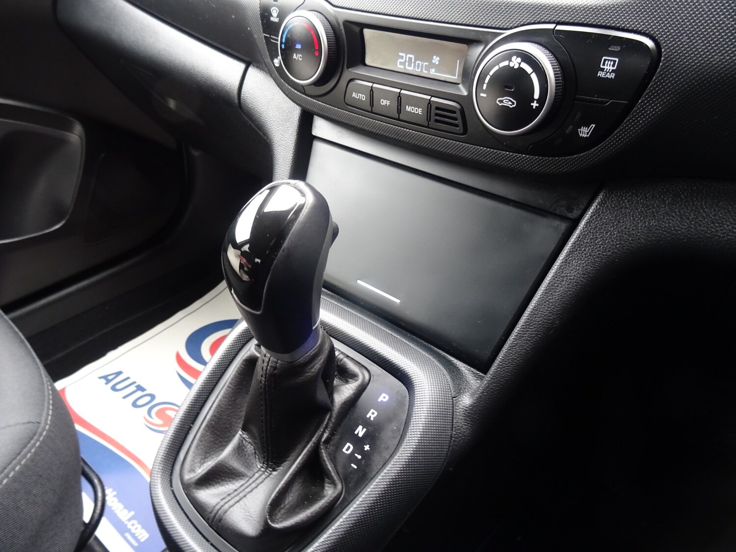 Used Hyundai i10 2020 for sale - 77630172: Photo 23