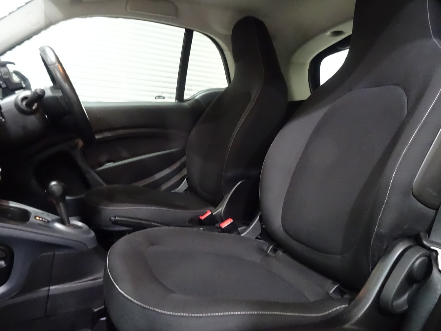 Used smart fortwo 2016 for sale - 77504147: Photo 2