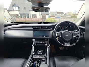 Used Jaguar XF 2020 for sale - 78305443: Photo