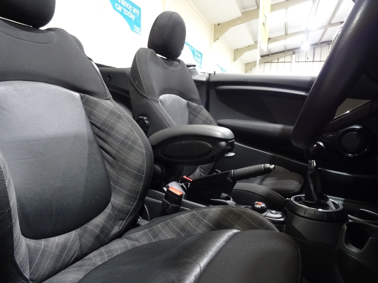 Used MINI Convertible 2016 for sale - 78067313: Photo 5