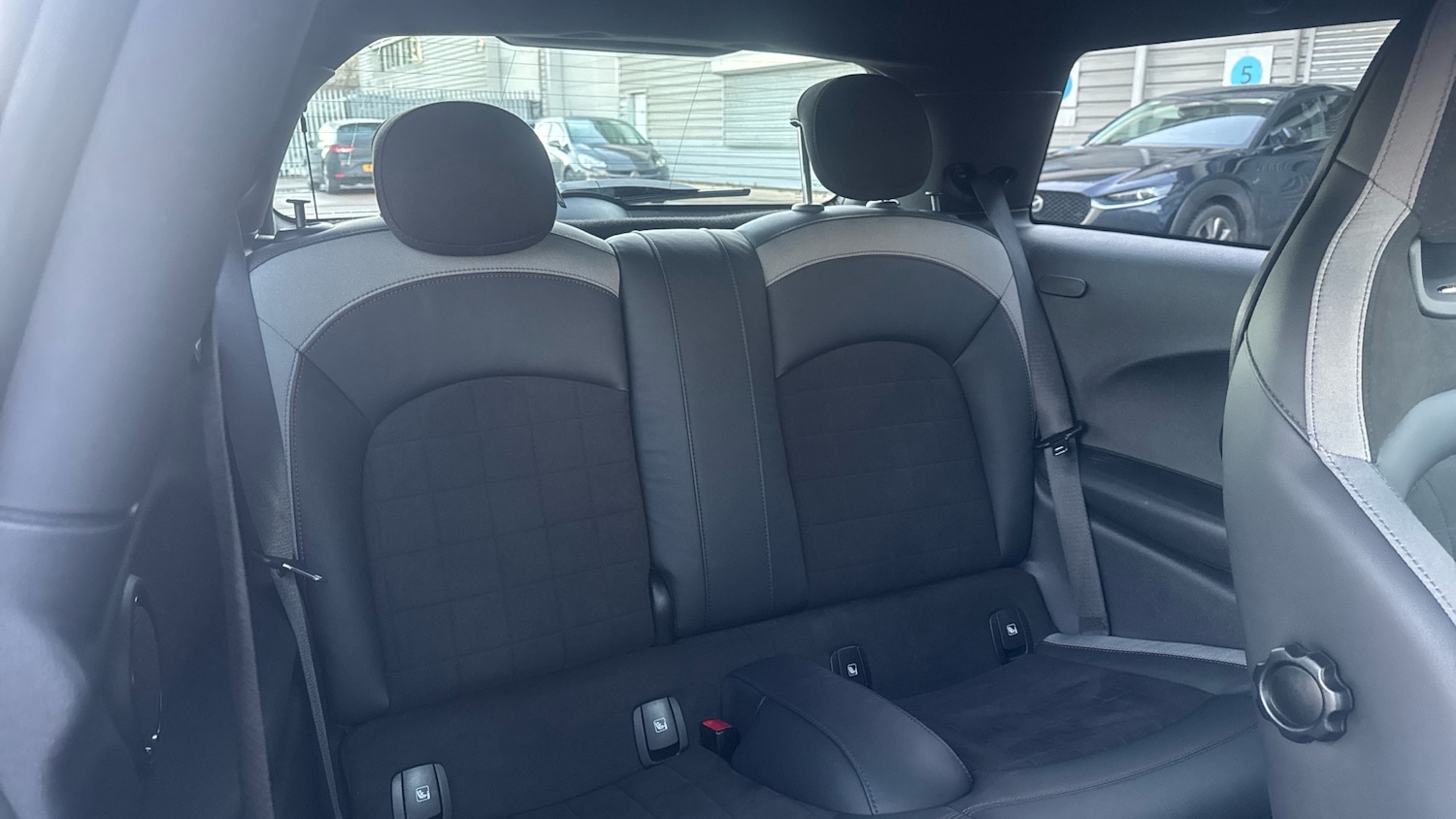 Used MINI Hatch 2022 for sale - 77195163: Photo 12