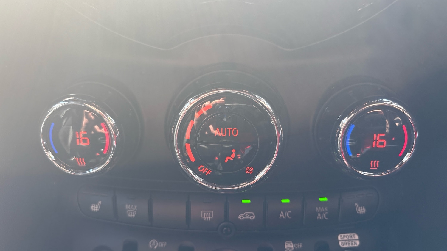 Used MINI Hatch 2019 for sale - 76570901: Photo 21