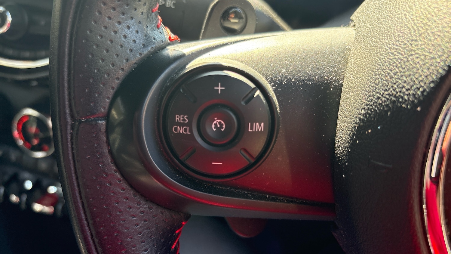 Used MINI Hatch 2019 for sale - 76570901: Photo 29