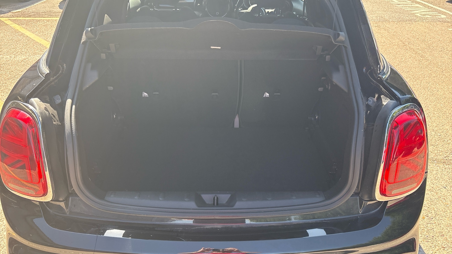 Used MINI Hatch 2019 for sale - 76570901: Photo 4