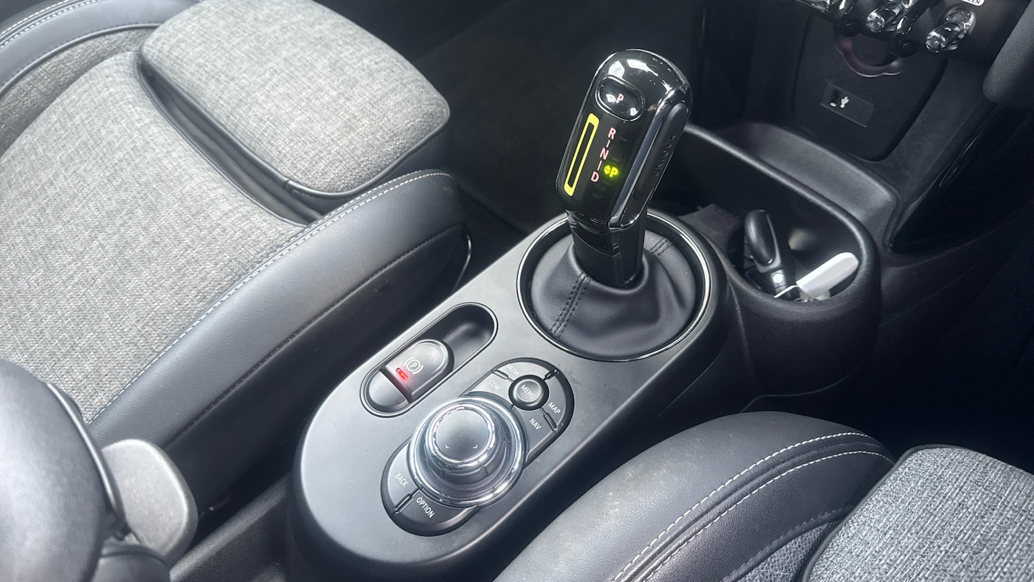 Used MINI Hatch 2022 for sale - 77270721: Photo 10