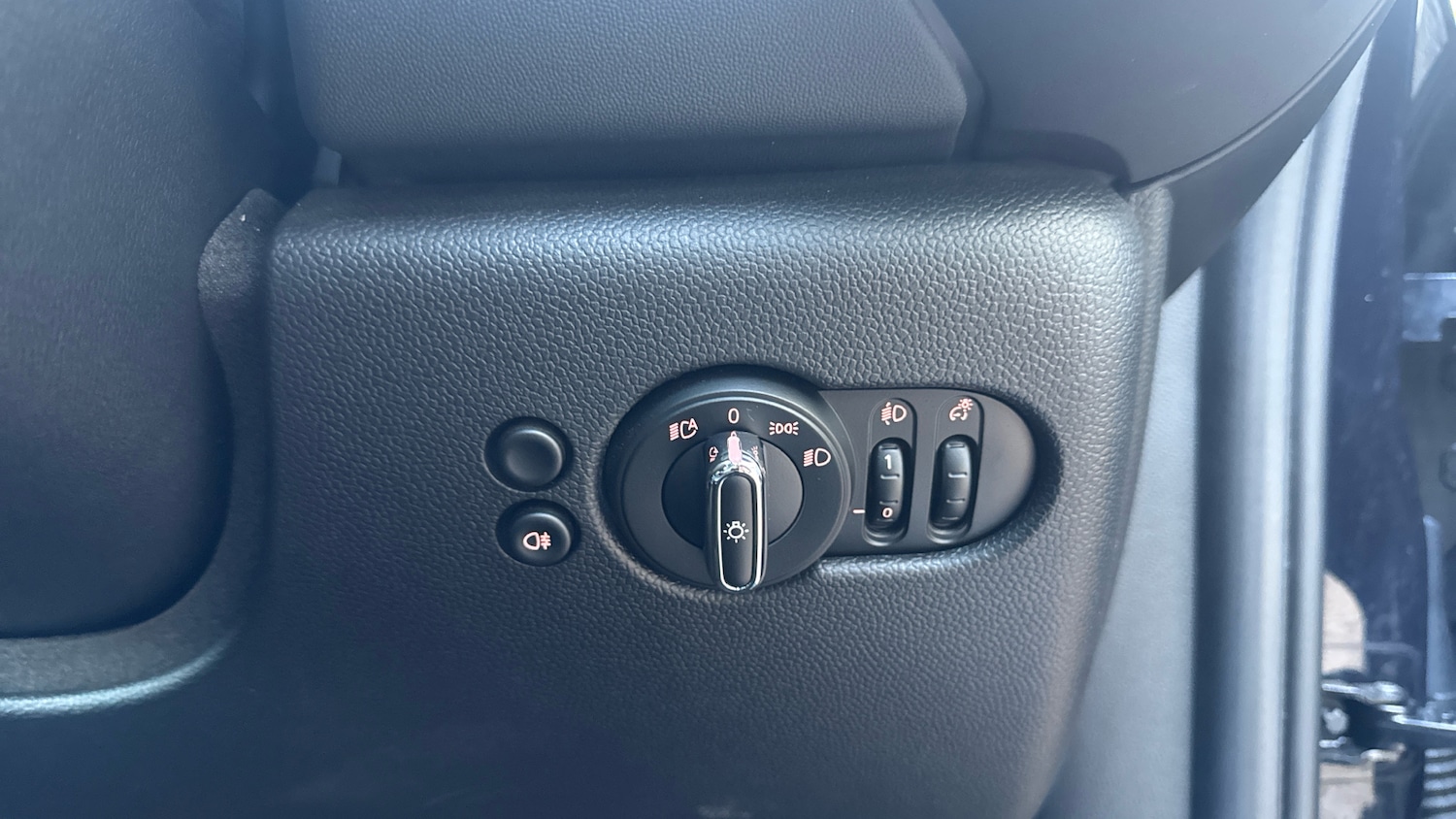 Used MINI Hatch 2024 for sale - 76877353: Photo 27