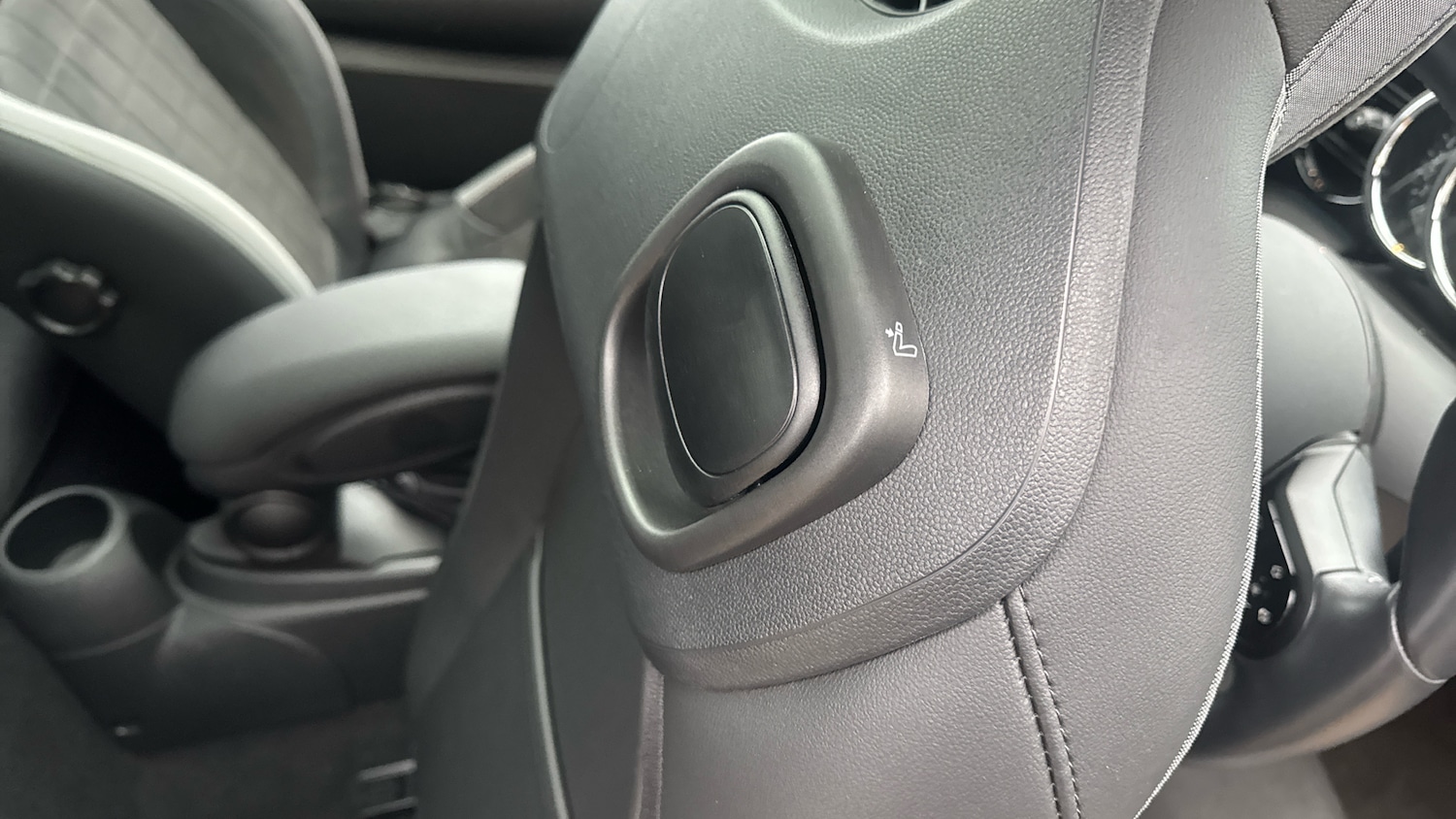 Used MINI Hatch 2023 for sale - 77431597: Photo 32