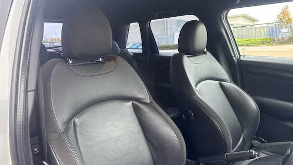 Used MINI Hatch 2019 for sale - 76274389: Photo 29
