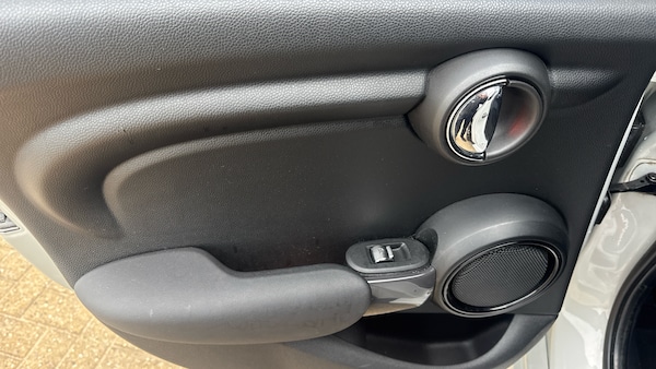 Used MINI Hatch 2019 for sale - 76274389: Photo 30