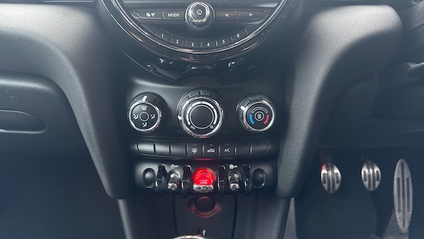 Used MINI Hatch 2019 for sale - 76274389: Photo 33