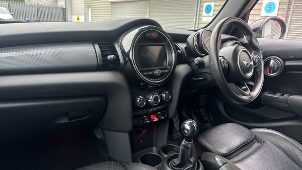 Used MINI Hatch 2019 for sale - 76274389: Photo 7