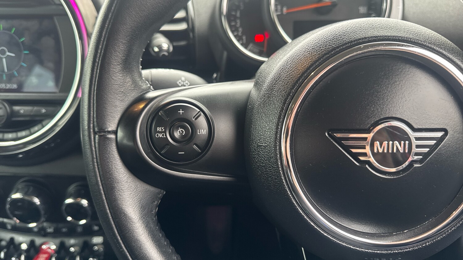 Used MINI Clubman 2019 for sale - 77915870: Photo 17