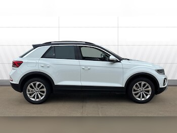 Used Volkswagen T-Roc 2023 for sale - 78724941: Photo
