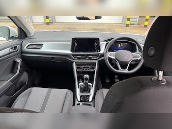 Used Volkswagen T-Roc 2023 for sale - 78724941: Photo