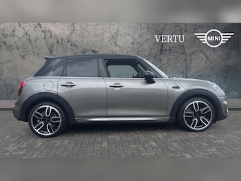 Used MINI Hatch 2019 for sale - 75760297: Photo