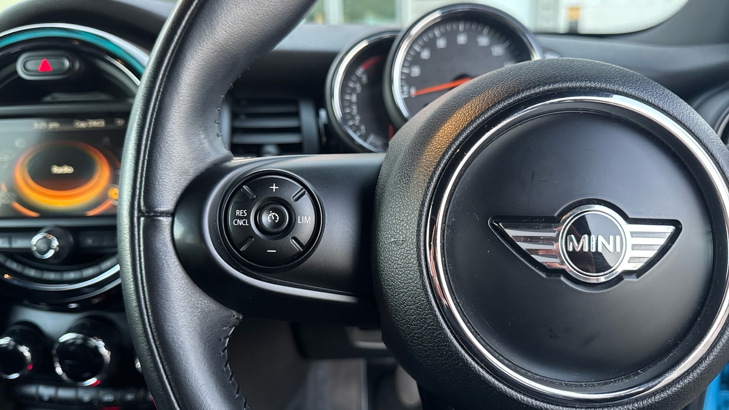 Used MINI Hatch 2018 for sale - 77033359: Photo 17