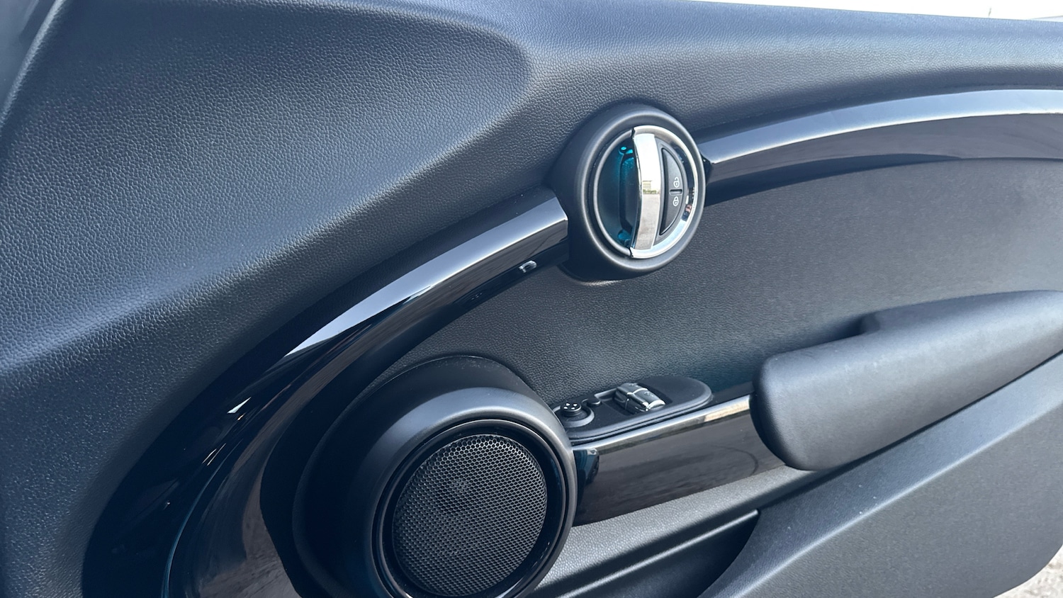 Used MINI Hatch 2018 for sale - 77033359: Photo 20