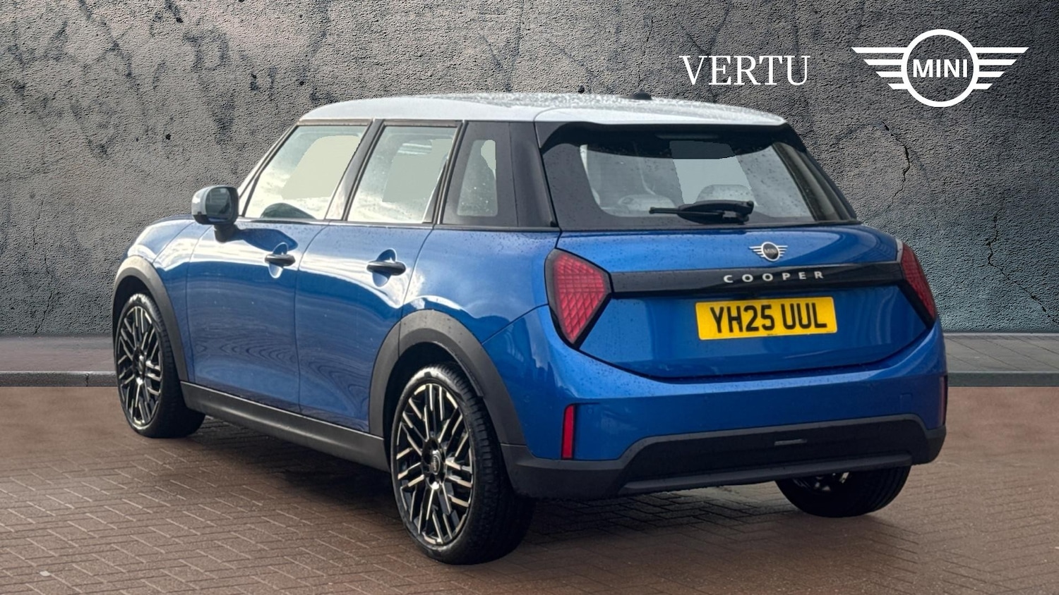 Used MINI Cooper 2025 for sale - 76476367: Photo 2