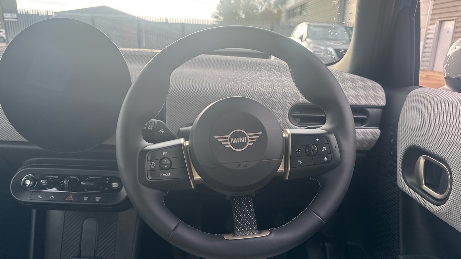 Used MINI Cooper 2025 for sale - 76476367: Photo 5