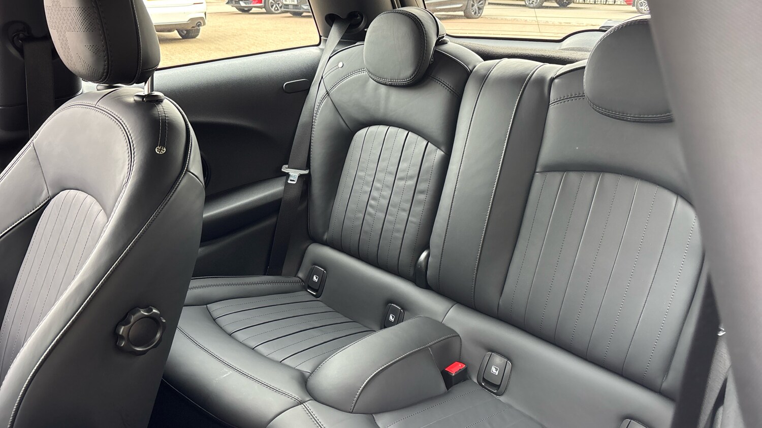 Used MINI Hatch 2022 for sale - 76242782: Photo 12