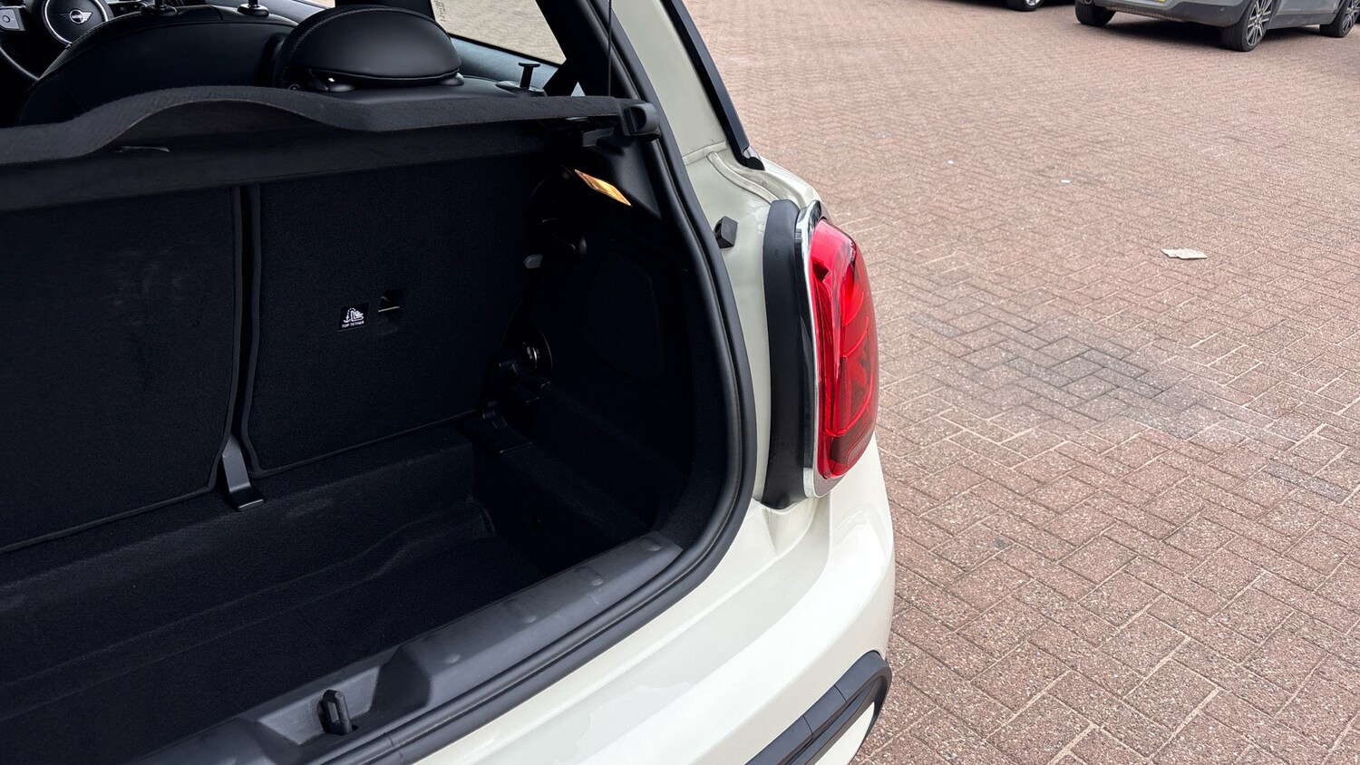 Used MINI Hatch 2022 for sale - 76242782: Photo 62