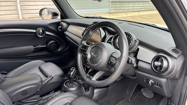 Used MINI Hatch 2022 for sale - 76242782: Photo 6
