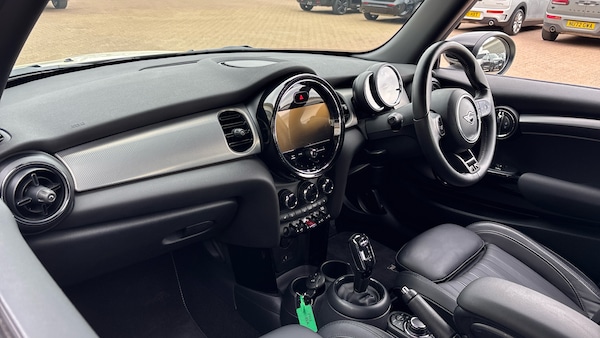 Used MINI Hatch 2022 for sale - 76242782: Photo 7
