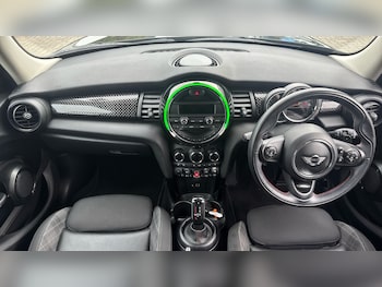 Used MINI Hatch 2018 for sale - 78150509: Photo