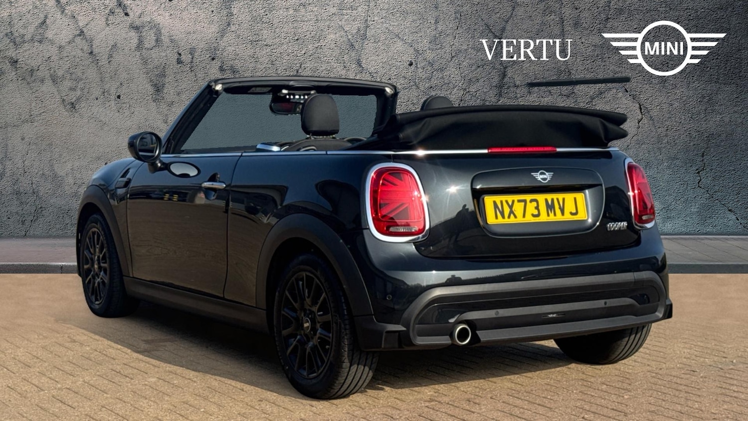 Used MINI Convertible 2023 for sale - 77774394: Photo 2