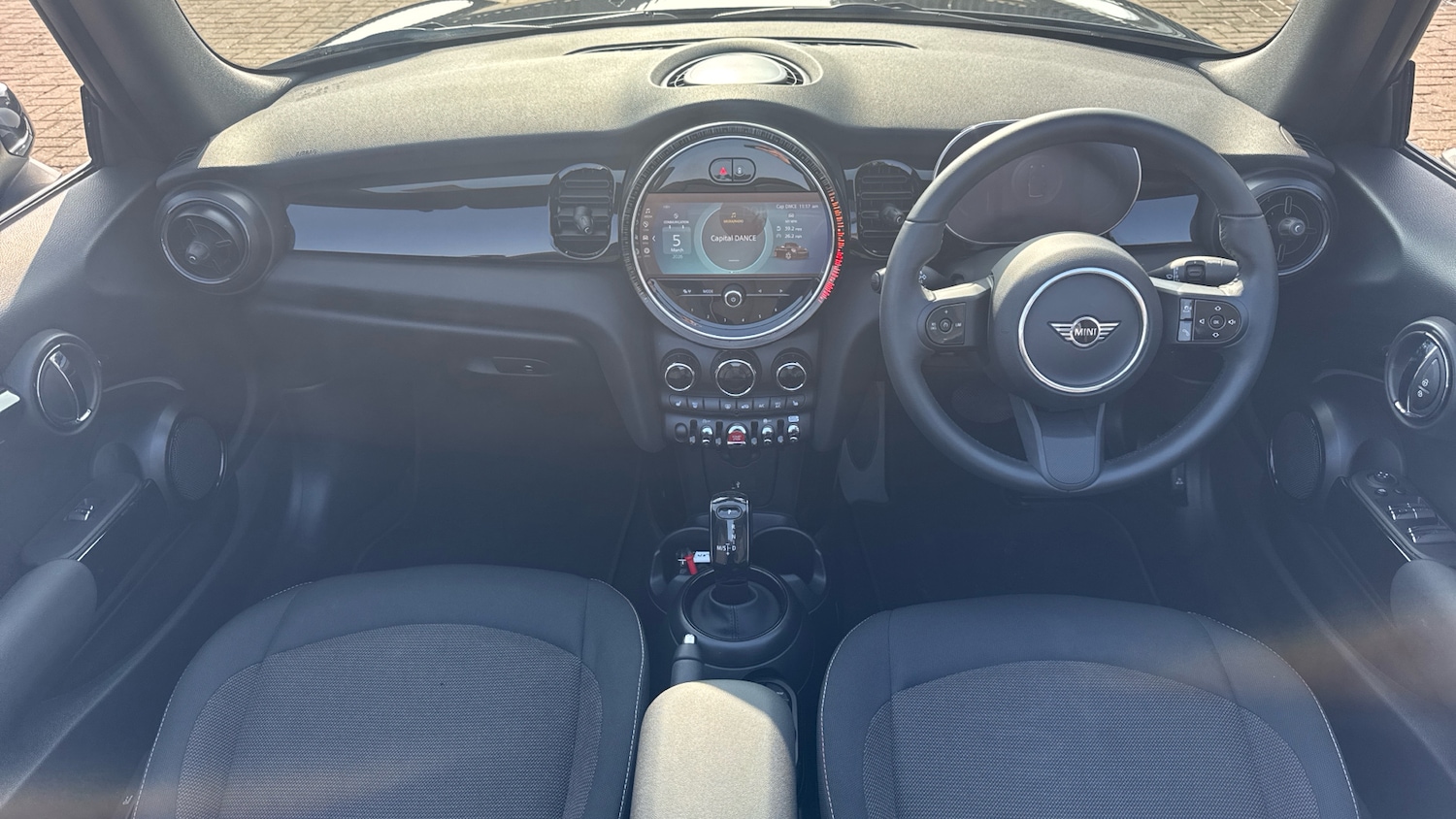 Used MINI Convertible 2023 for sale - 77774394: Photo 4