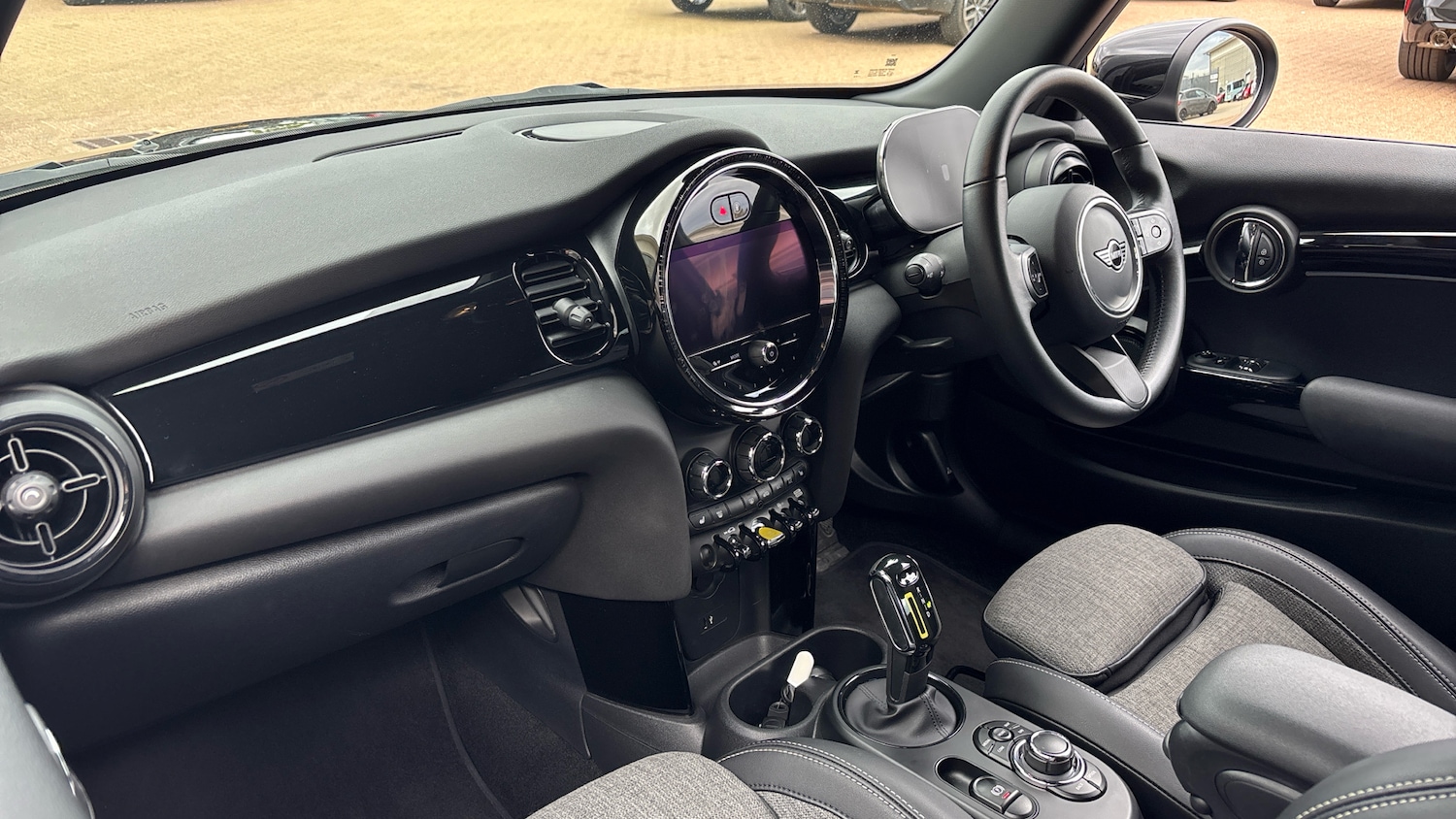 Used MINI Hatch 2022 for sale - 76016332: Photo 7