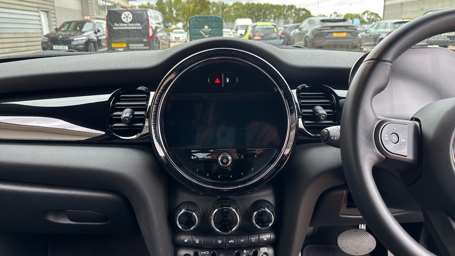 Used MINI Hatch 2022 for sale - 76016332: Photo 8