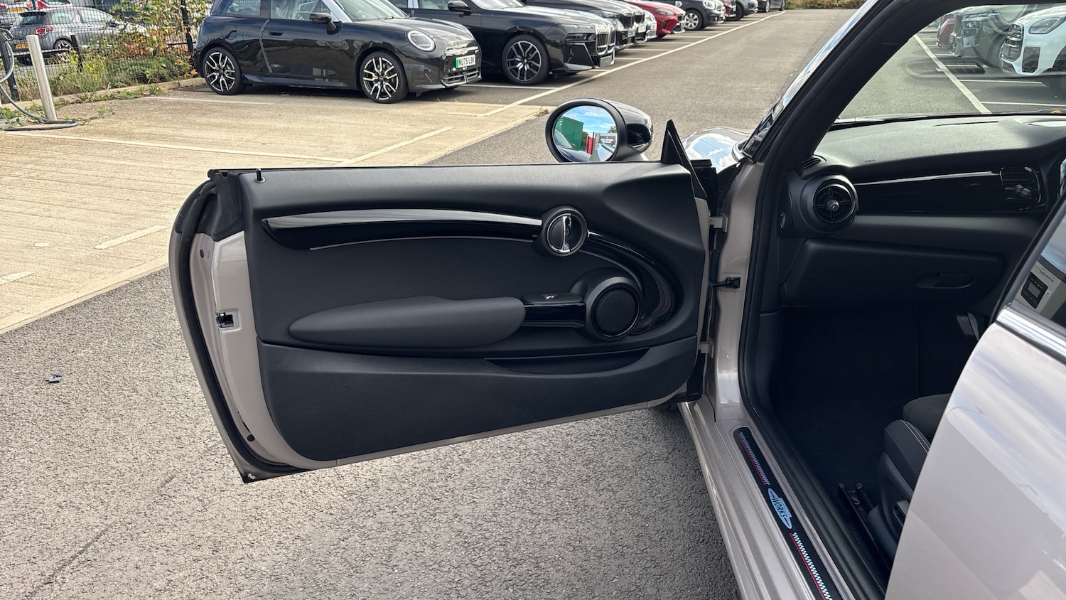 Used MINI Hatch 2022 for sale - 76005936: Photo 42