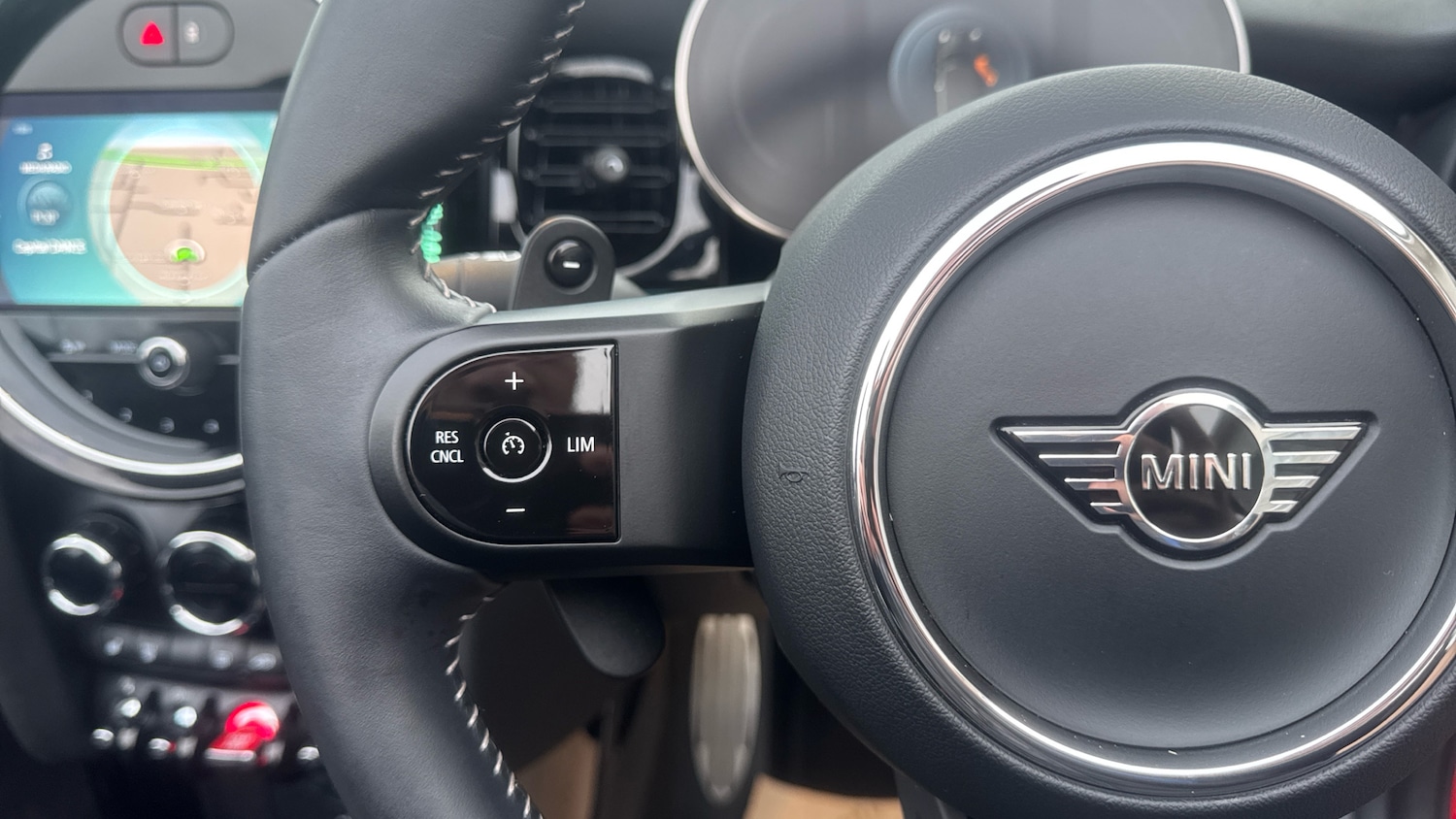 Used MINI Convertible 2024 for sale - 77220727: Photo 17