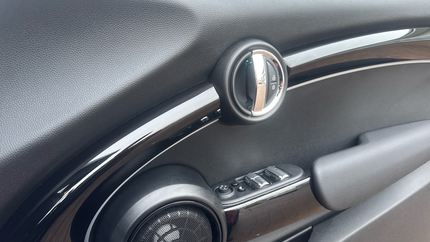 Used MINI Convertible 2024 for sale - 77220727: Photo 20