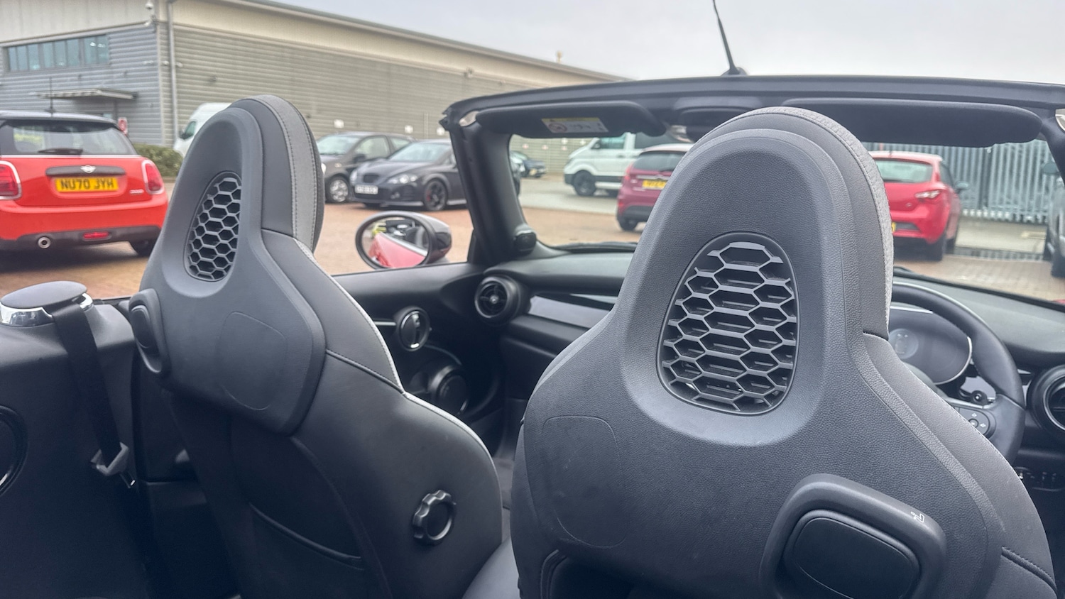 Used MINI Convertible 2024 for sale - 77220727: Photo 33