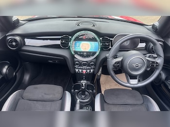 Used MINI Convertible 2024 for sale - 77220727: Photo