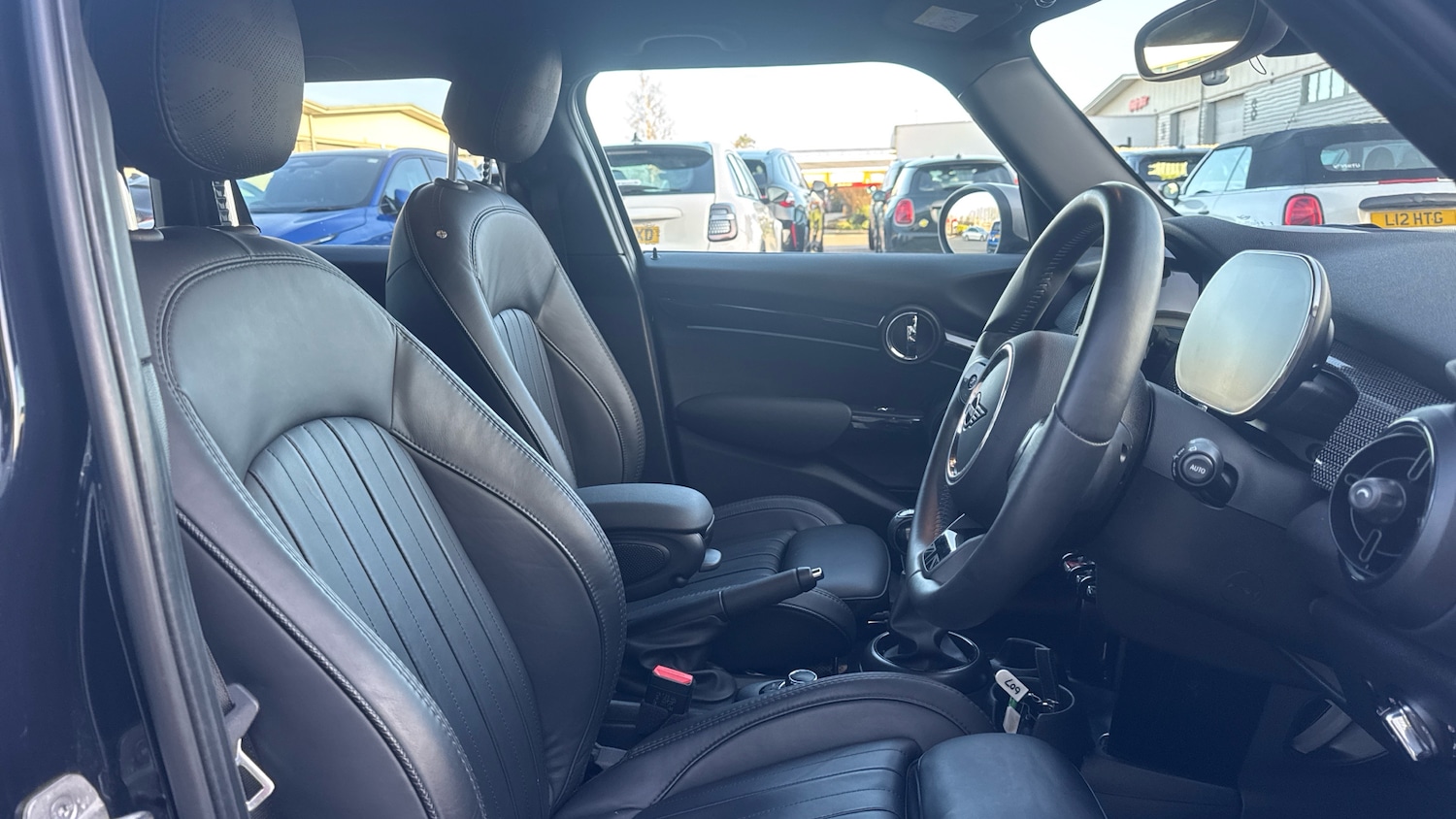 Used MINI Hatch 2023 for sale - 76894349: Photo 11