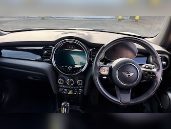 Used MINI Hatch 2021 for sale - 79271353: Photo