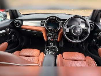 Used MINI Hatch 2023 for sale - 79352302: Photo